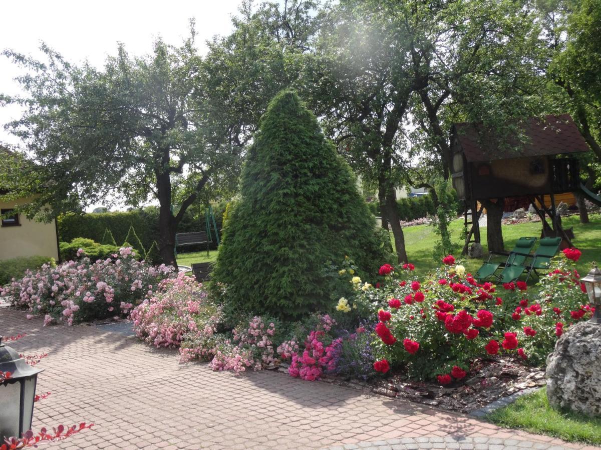 Skalny Apartamenty, Pokoje Ogrodzieniec Esterno foto