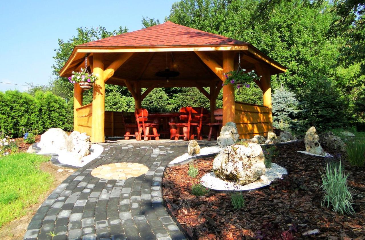 Skalny Apartamenty, Pokoje Ogrodzieniec Esterno foto