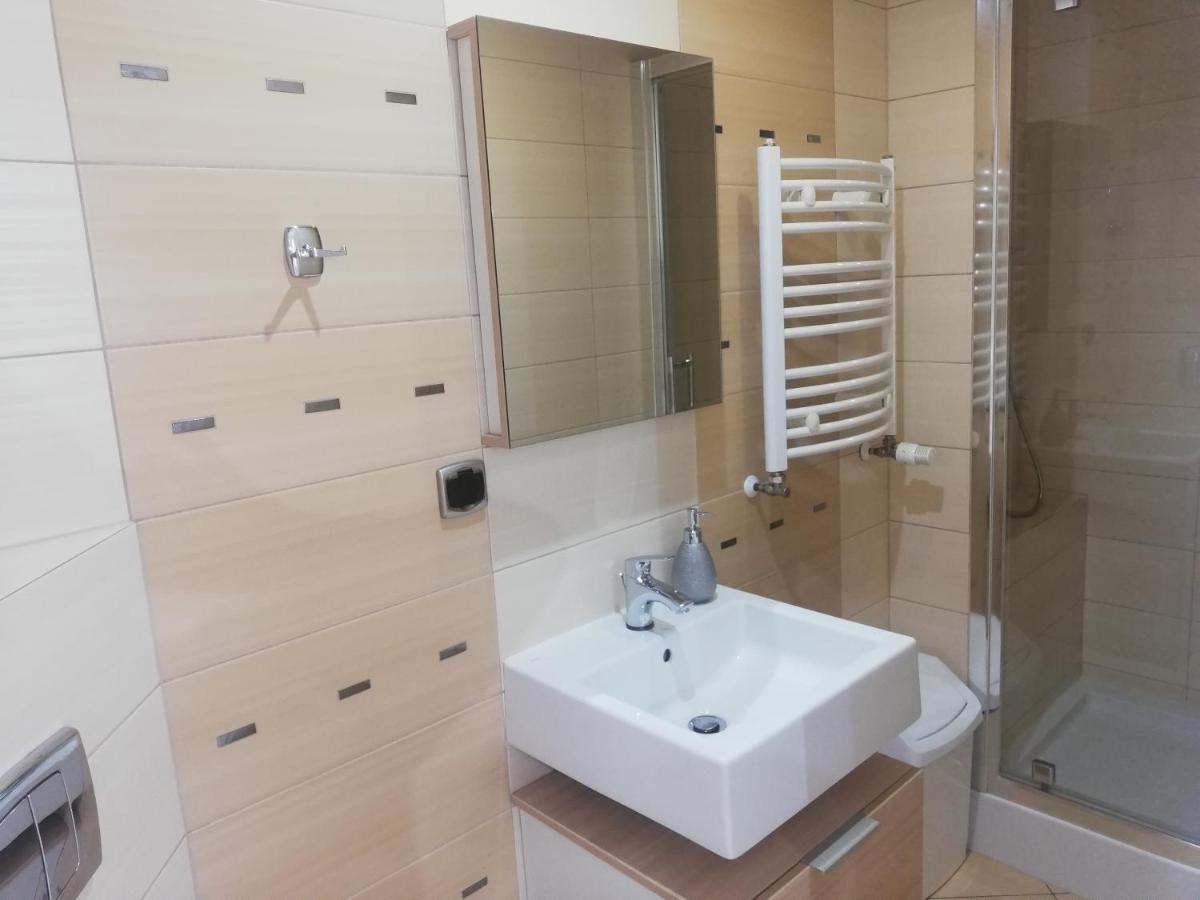 Skalny Apartamenty, Pokoje Ogrodzieniec Esterno foto