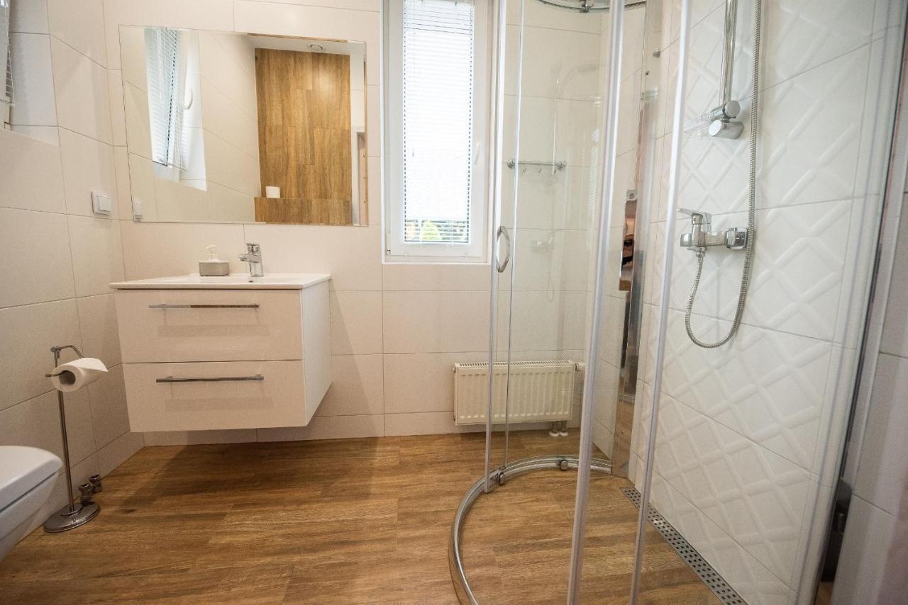 Skalny Apartamenty, Pokoje Ogrodzieniec Esterno foto