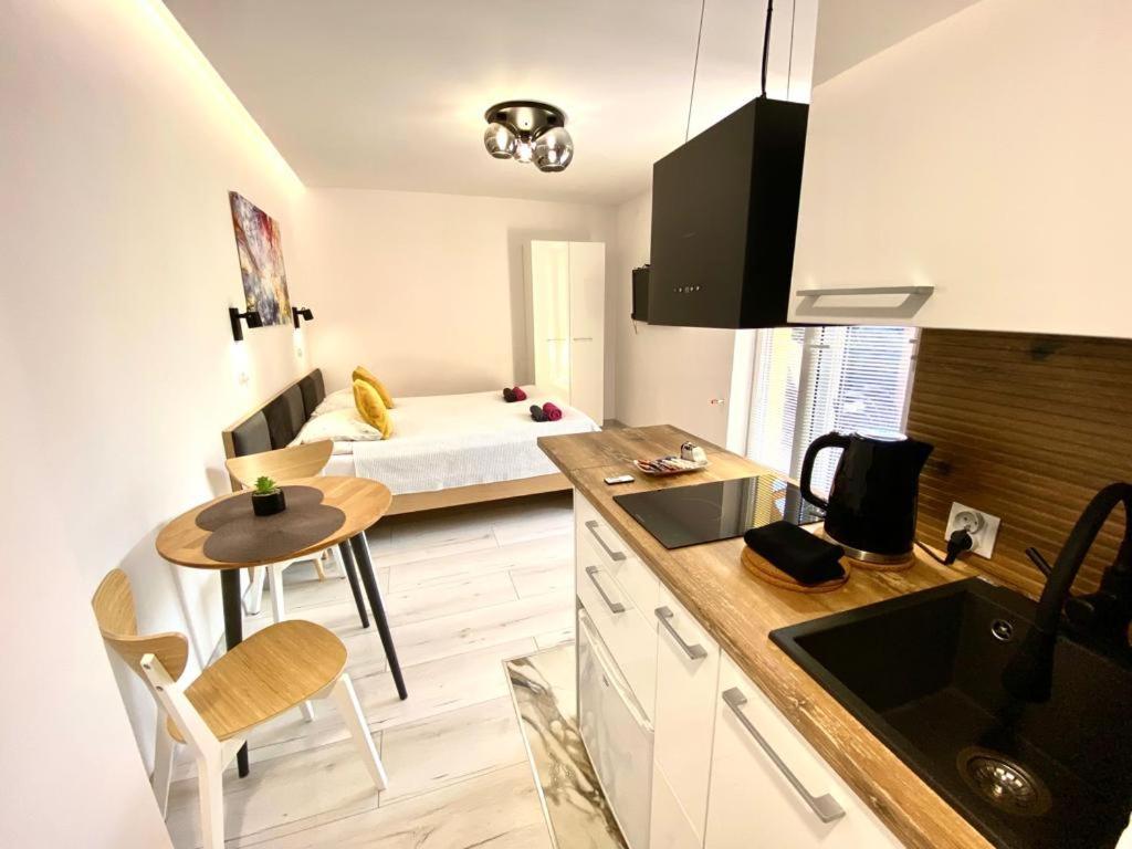 Skalny Apartamenty, Pokoje Ogrodzieniec Esterno foto