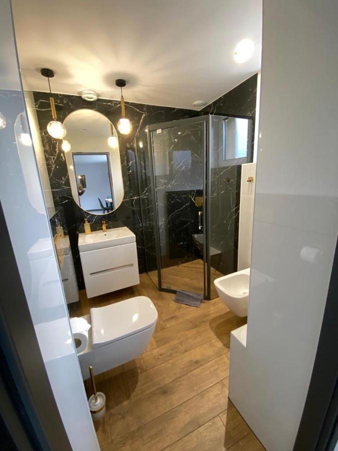 Skalny Apartamenty, Pokoje Ogrodzieniec Esterno foto