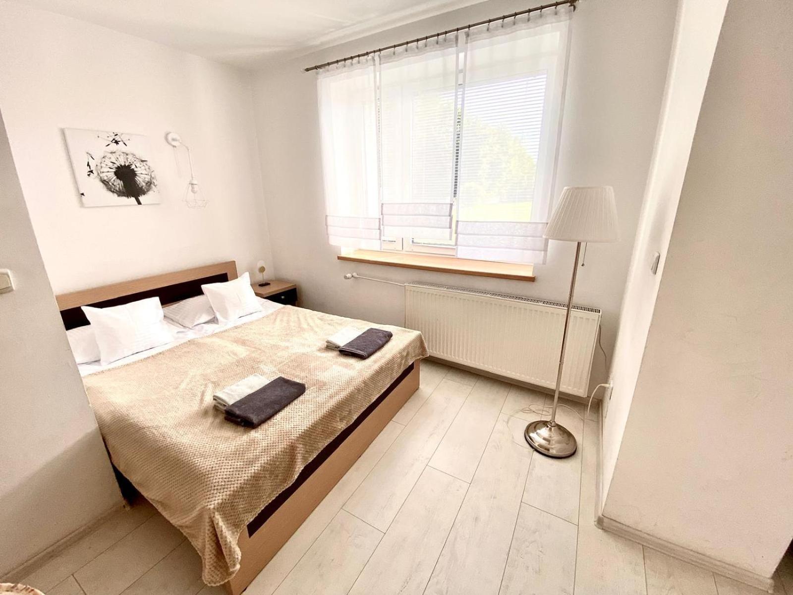Skalny Apartamenty, Pokoje Ogrodzieniec Esterno foto