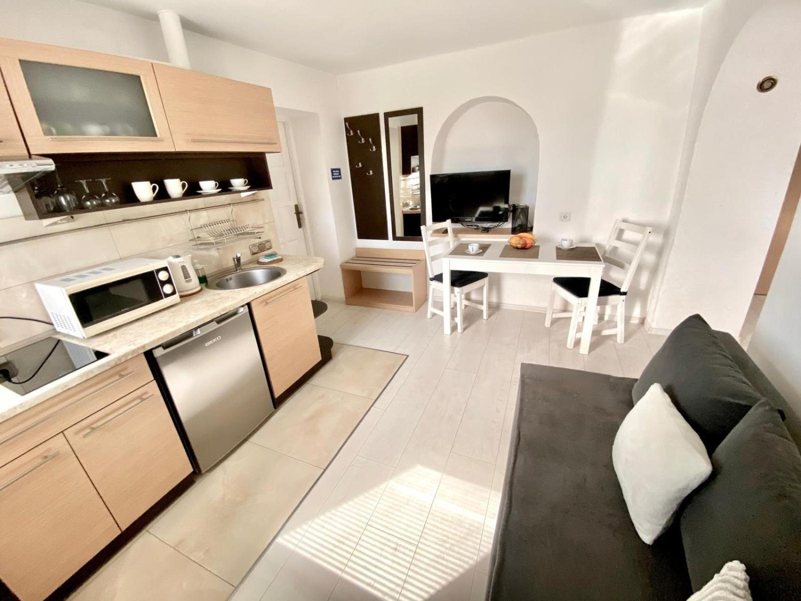 Skalny Apartamenty, Pokoje Ogrodzieniec Esterno foto